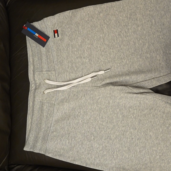 NWT Tommy Hilfiger jogger sweatpants - Picture 5 of 17
